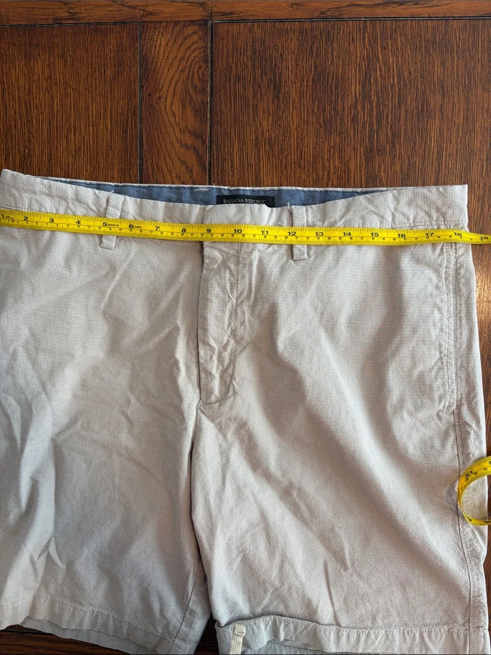 Banana Republic Men's Khaki and Brown Flat-Front Shorts